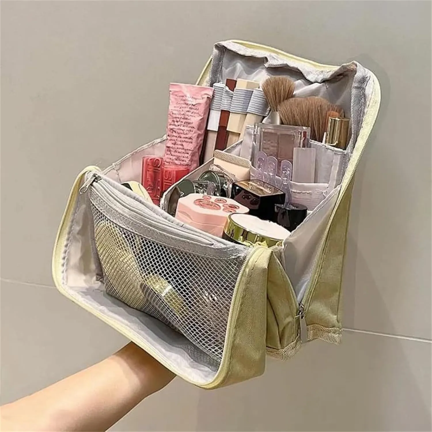 Doresty Makeup Bag, Standing Makeup Bag – Portable, Large Capacity, Vertical Large Opening Waterproof Multifunctional Make up Bags with Compartments, Smart Partitioning, Travel-Friendly (Black)
