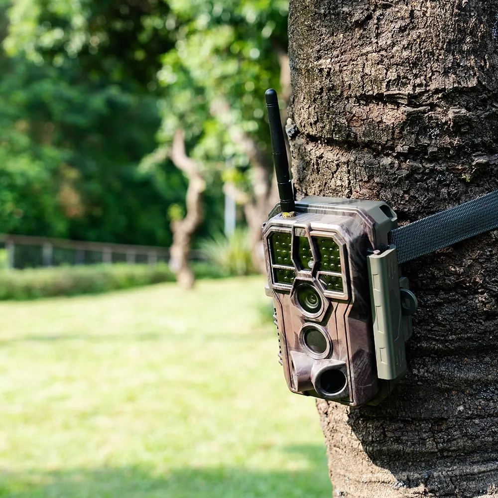 GardePro E8 Trail Camera WiFi 32MP 1296p Fast 0.1s Trigger Speed Motion Activated 100ft Night Vision IP66 Waterproof