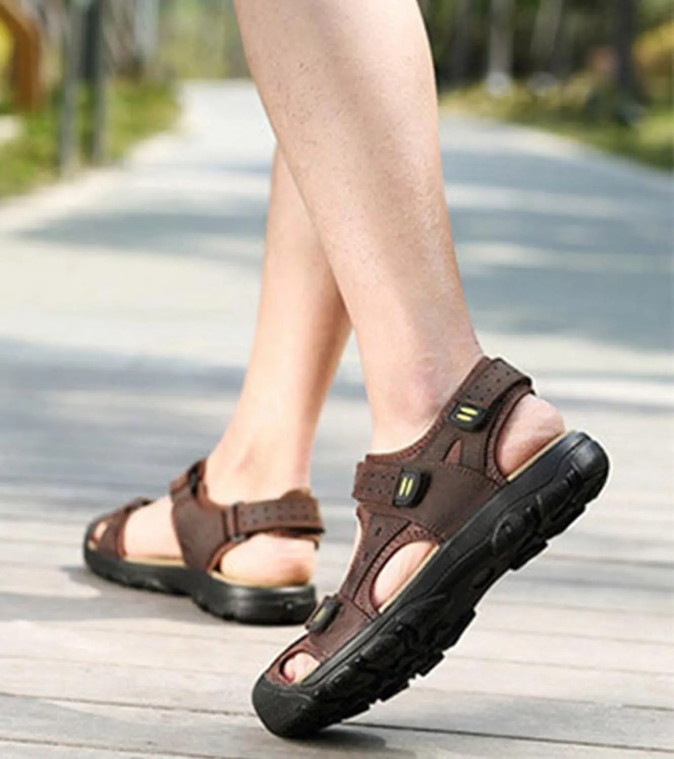 HNVAVQ Mens Outdoor Casual Sandals Leather Closed Toe Sandals Anti Slip Beach Sandals Waterproof Fishing Shoes