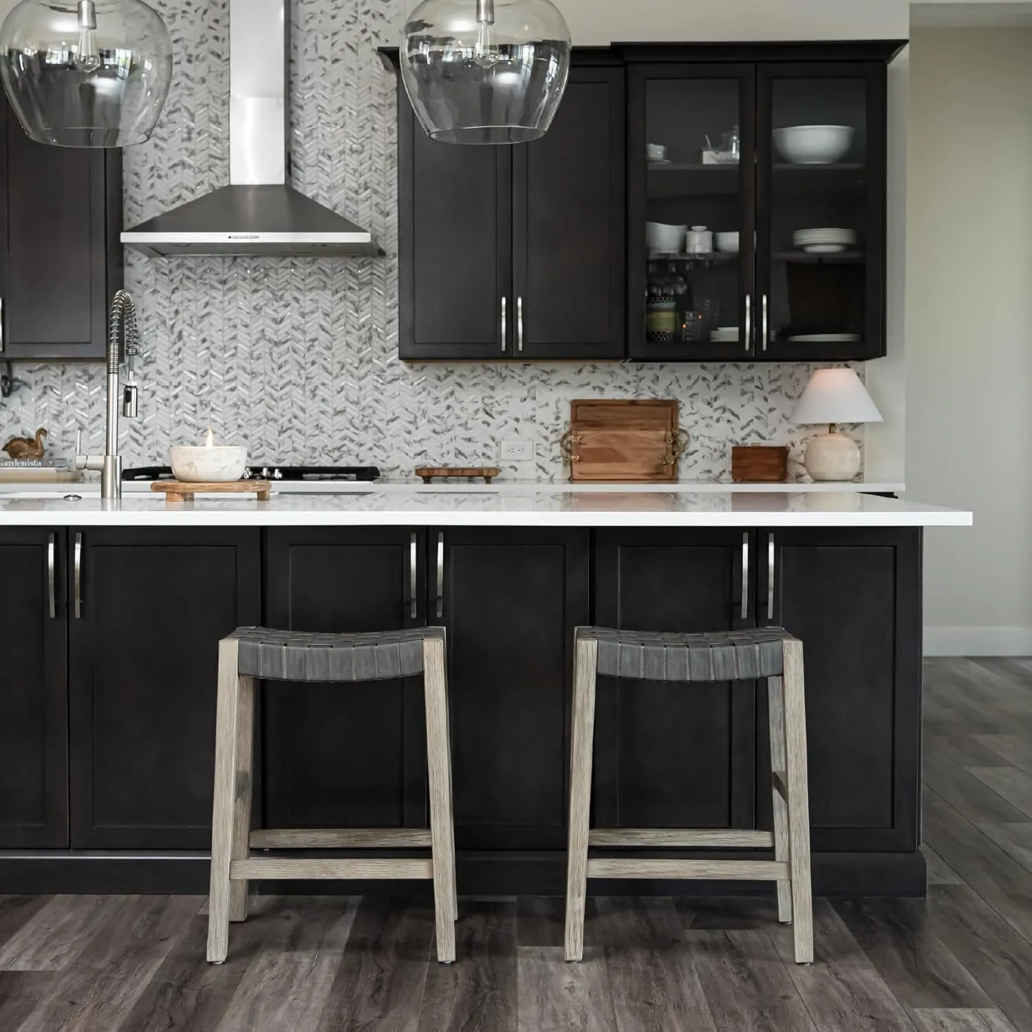 Maven Lane 26" Emerson Counter Height Stool - Weathered Grey Wood Finish & Avanti Bone Vegan Leather Counter Stools - Artisan Backless Design Brings Rustic Elegance to Your Kitchen, Dining Area