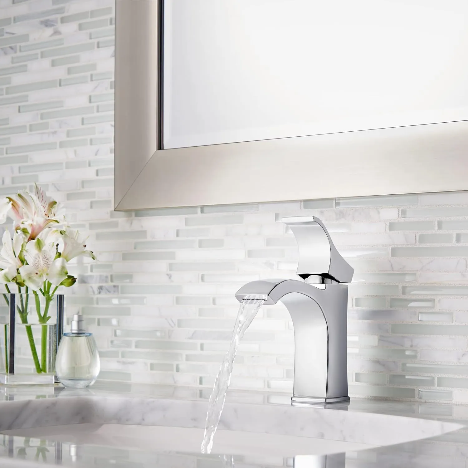 Pfister Venturi Bathroom Sink Faucet, Single Control, 1-Handle, Single Hole, Polished Chrome Finish, LF042VNCC