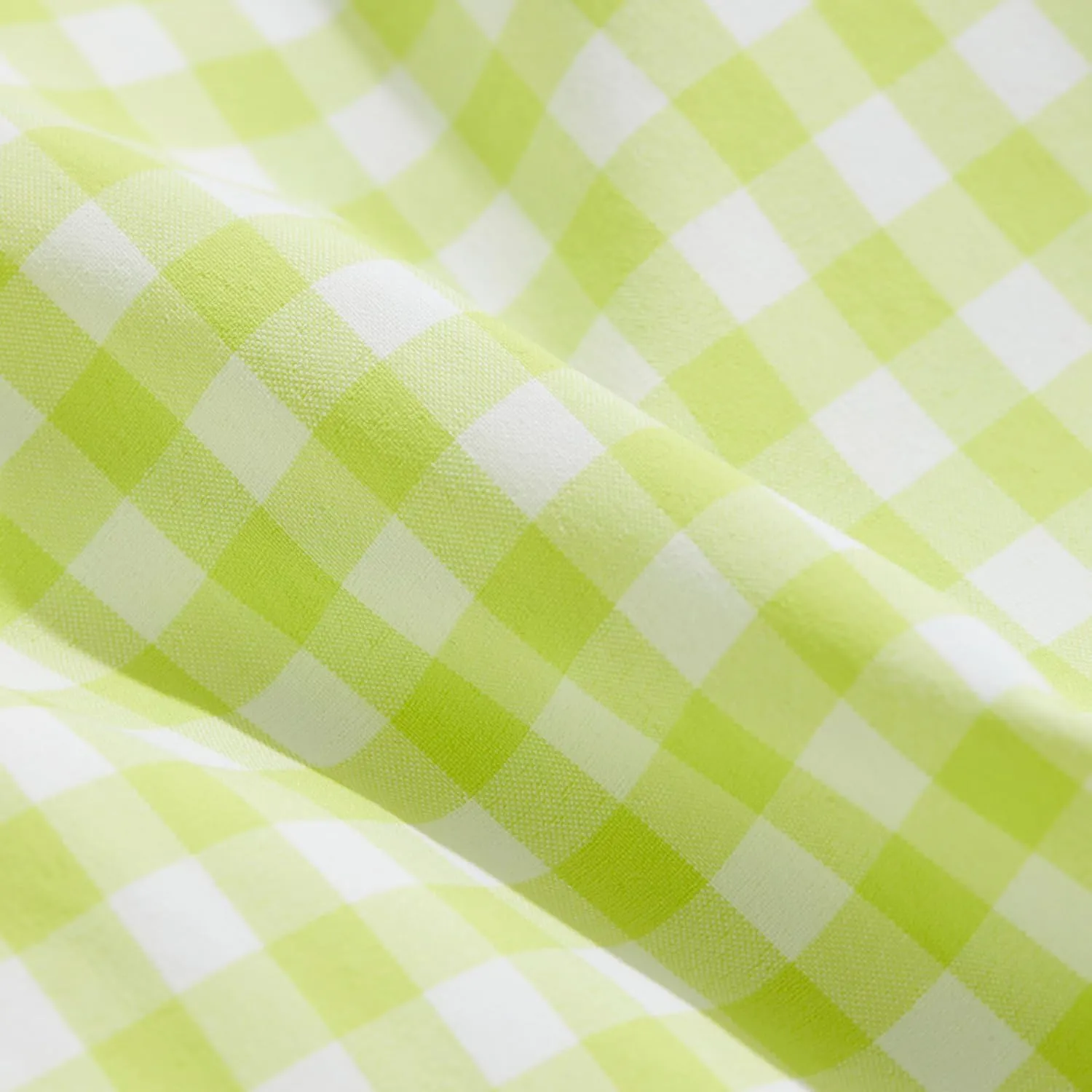 vineyard vines Men's On-The-go Nylon Gingham Shirt