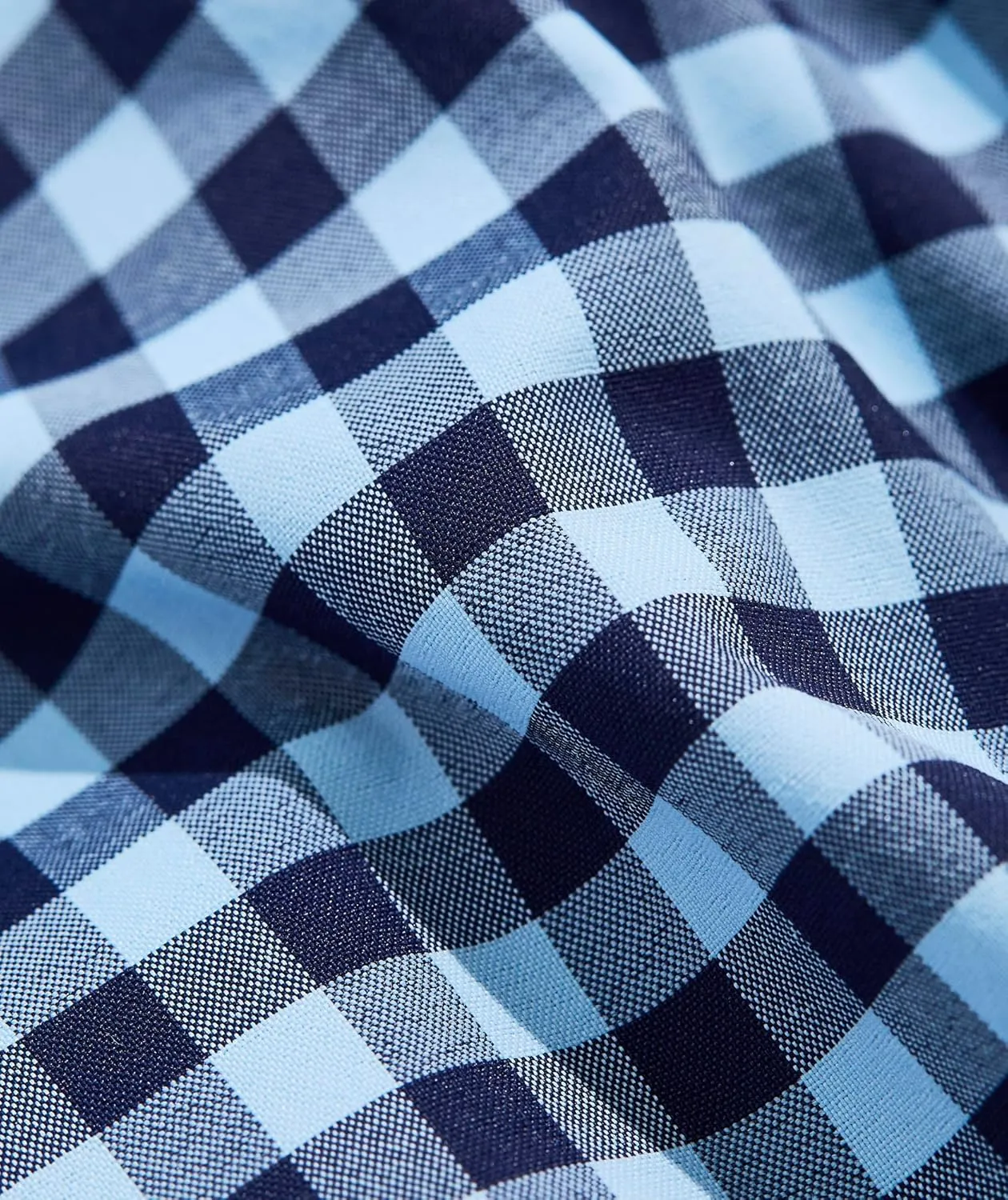 vineyard vines Men's On-The-go Nylon Gingham Shirt