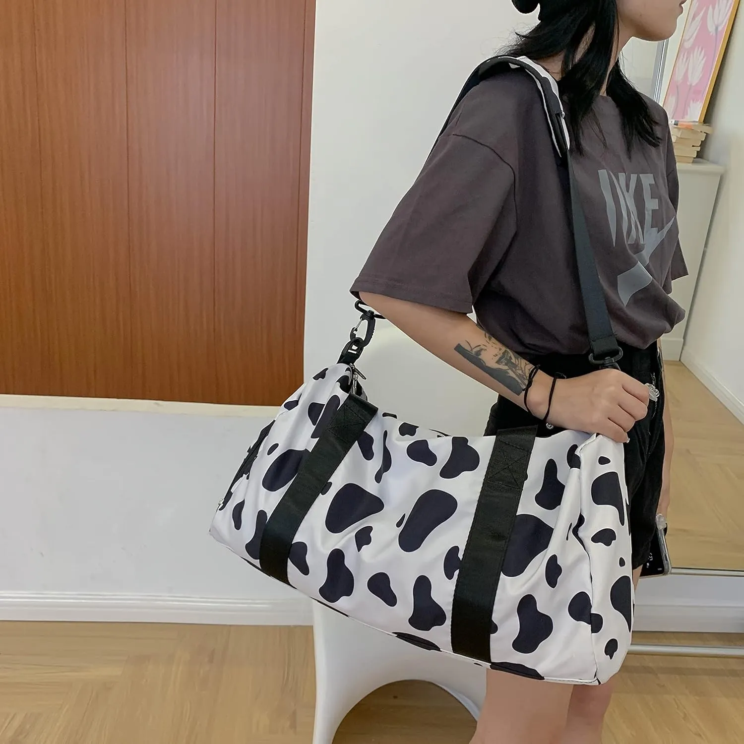 Weekend Shoulder Bags for Women Cow Pattern Large Waterproof Duffel Bag with Shoe Compartment for Traveling Swimming Yoga Beach (Cow Print)